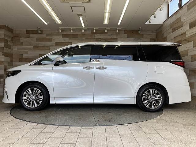 トヨタ&nbsp;アルファードハイブリッドの画像16