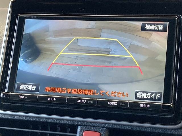 トヨタ ヴォクシーの画像5
