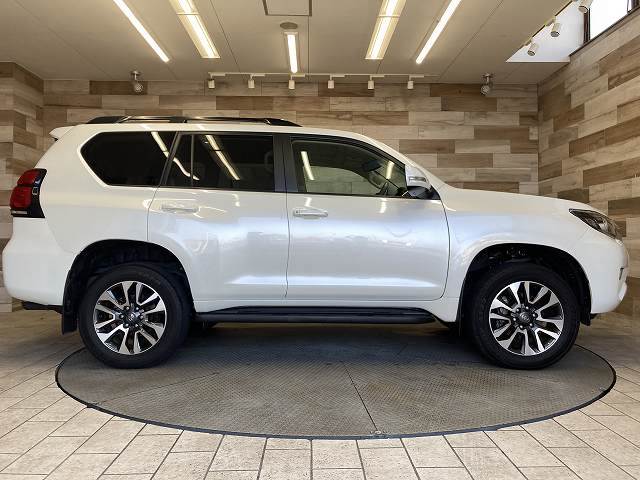 トヨタ ランドクルーザープラドの画像17