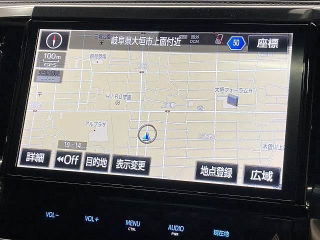 トヨタ ヴェルファイアの画像3