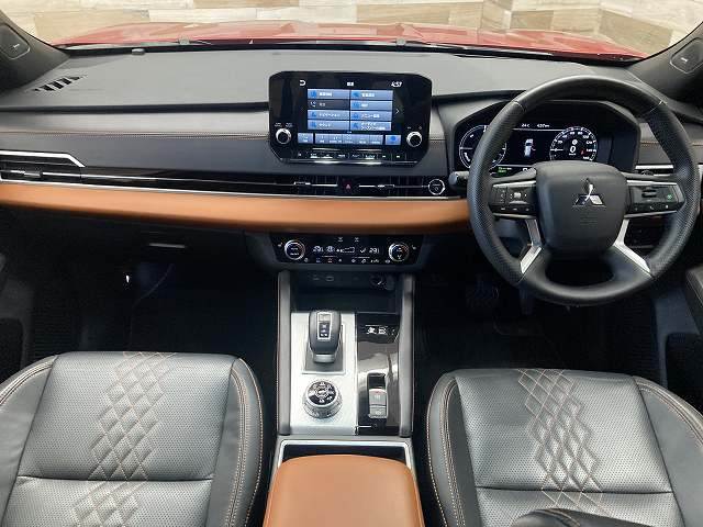 三菱アウトランダーPHEV□P 内装他