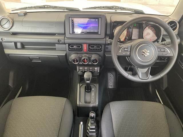 スズキジムニーシエラJC カロッツェリアディスプレイオーディオ/バックカメラ/AppleCarPlay/クルーズコントロール/LEDヘッド/クリアランスソナー/シートヒーター/ドライブレコーダー/衝突軽減/レーンキープ/ETC 内装他