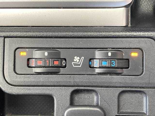 トヨタ&nbsp;ランドクルーザープラドの画像8