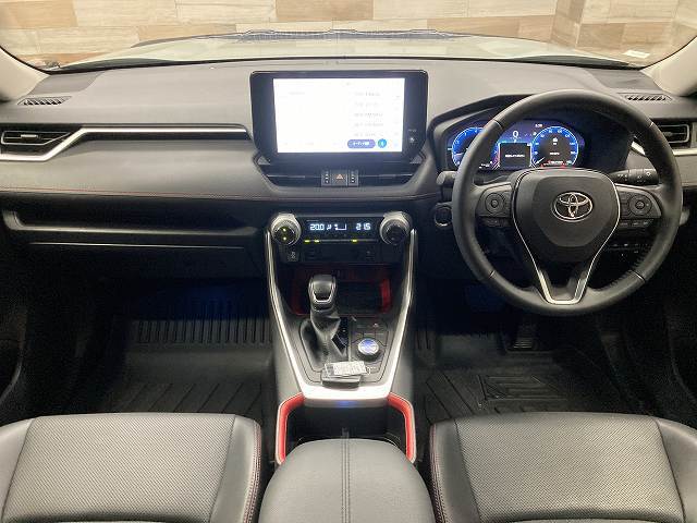 トヨタRAV4Adventure “OFFROAD packageII” 内装他