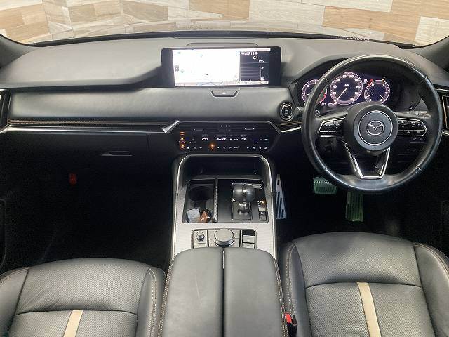 マツダCX-60ＸＤ－ハイブリッド　エクスクルーシブスポーツ　純正ナビ／全周囲モニター／ＡｐｐｌｅＣａｒＰｌａｙ／ＢＯＳＥサウンドシステム／シートヒーターベンチレーション／ブラックレザーシート／電動リアゲート／ブラインドスポットモニター／ＡＣ１００Ｖ 内装他