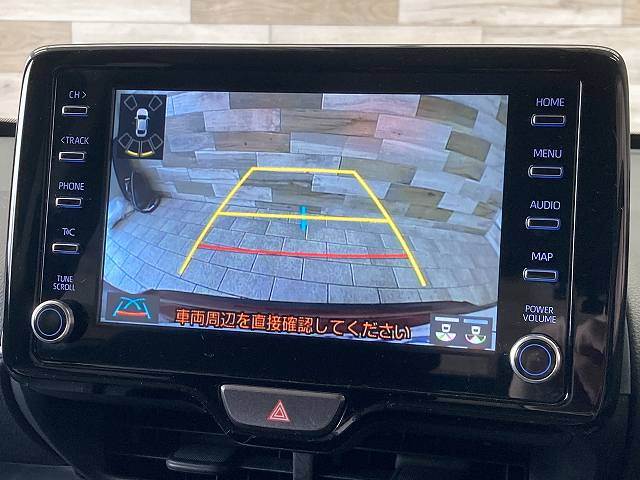 ヤリスクロスハイブリッドＧ　純正８インチディスプレイオーディオ／バックカメラ／ＡｐｐｌｅＣａｒＰｌａｙ／電動リアゲート／ブラインドスポットモニター／レーダークルーズコントロール／クリアランスソナー／衝突軽減ブレーキ／ＥＴＣ 内装他