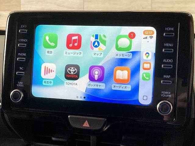 ヤリスクロスハイブリッドＧ　純正８インチディスプレイオーディオ／バックカメラ／ＡｐｐｌｅＣａｒＰｌａｙ／電動リアゲート／ブラインドスポットモニター／レーダークルーズコントロール／クリアランスソナー／衝突軽減ブレーキ／ＥＴＣ 内装他