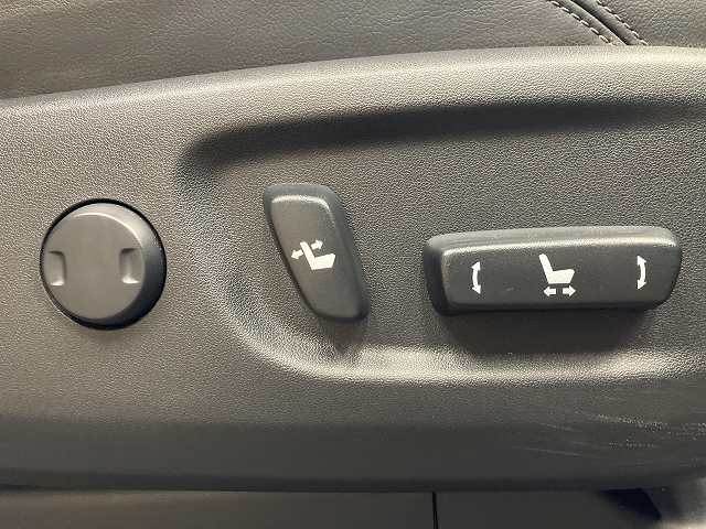 トヨタ ランドクルーザープラドの画像9