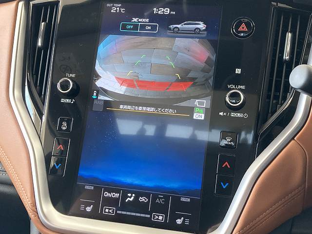 レガシィアウトバックリミテッドＥＸ　サンルーフ／ハーマンカードン／ＡｐｐｌｅＣａｒＰｌａｙ／純正１１．６インチディスプレイ／ルーフレール／茶革シート／シートメモリー／ブラインドスポットモニター／電動リアゲート／前後シートヒーター／ＥＴＣ 内装他