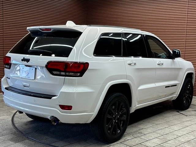 クライスラー JEEP GRAND CHEROKEEの画像17