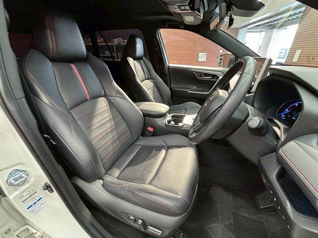 トヨタ RAV4 PHVの画像8