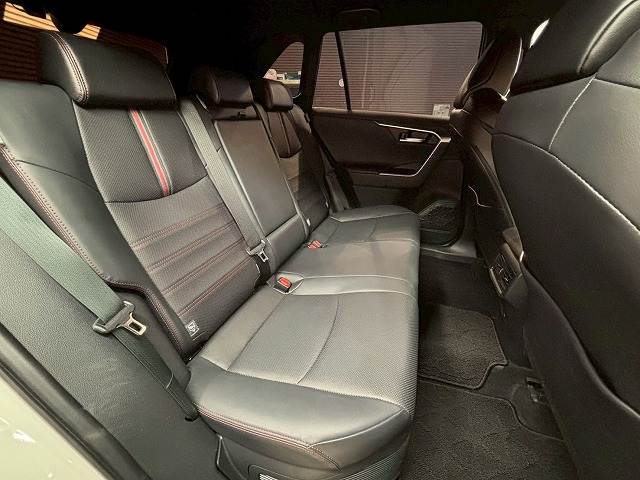 トヨタ RAV4 PHVの画像9