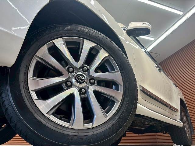 トヨタ ランドクルーザー200系の画像11