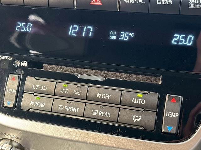 トヨタ ランドクルーザー200系の画像12