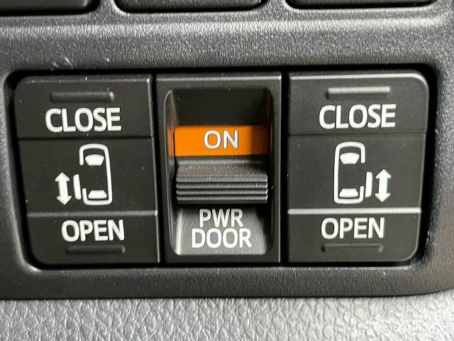 ヴォクシーZS 煌 7人 内装他