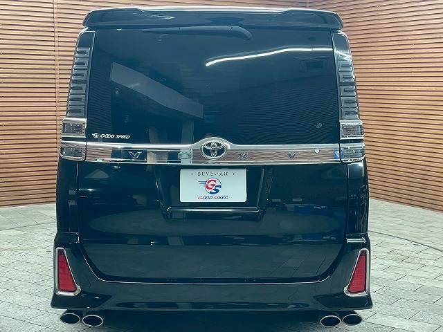 トヨタ ヴォクシーの画像19