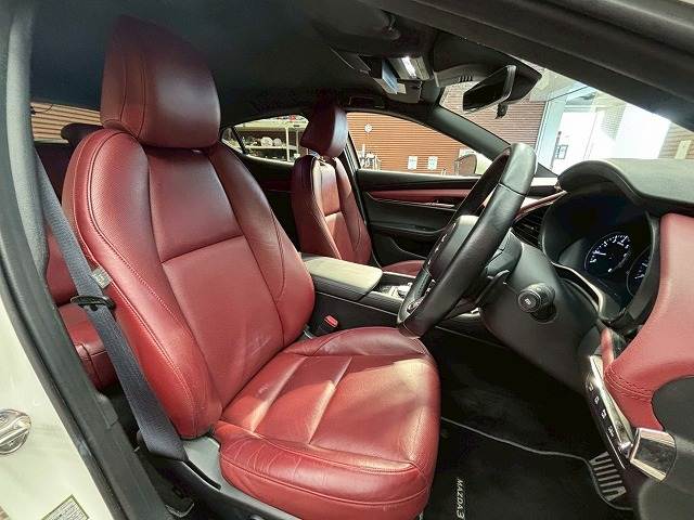 マツダ MAZDA3 FASTBACKの画像8