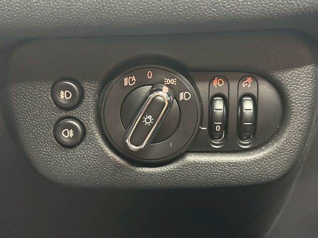 MINI CLUBMANディーゼル COOPER D CLASSIC TRIM RHD 内装他