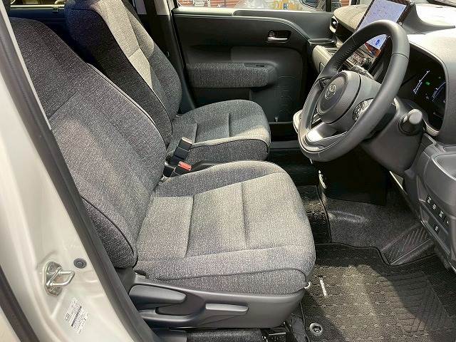 トヨタ シエンタハイブリッドの画像8