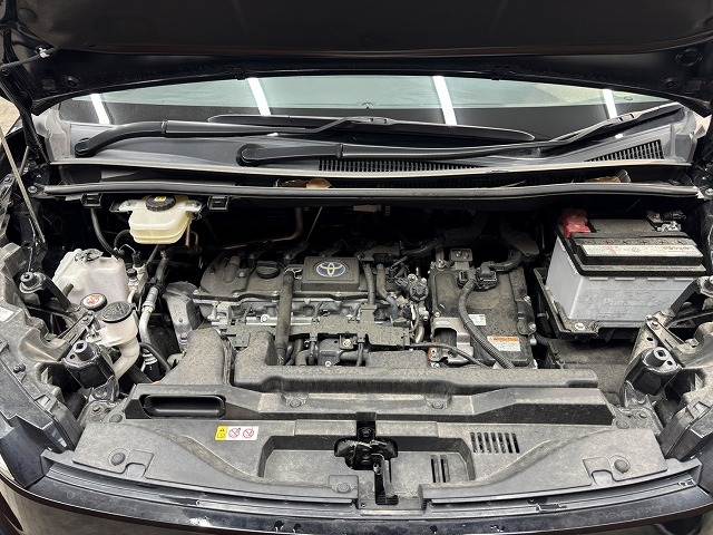 トヨタ ヴォクシーハイブリッドの画像14