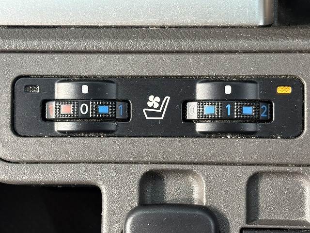 トヨタ ランドクルーザープラドの画像7