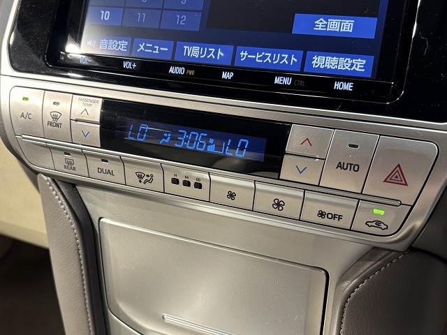 トヨタ ランドクルーザープラドの画像12