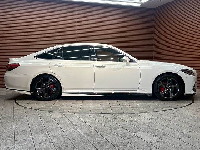 トヨタ クラウンハイブリッドの画像18