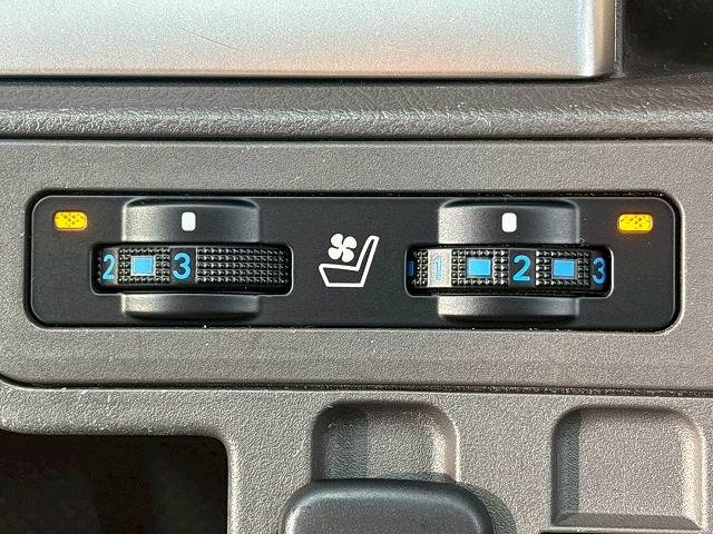 トヨタ ランドクルーザープラドの画像6