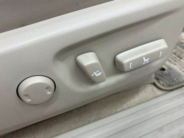 トヨタ ランドクルーザープラドの画像16