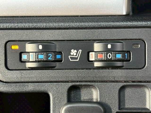 トヨタ ランドクルーザープラドの画像5