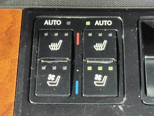 RXRX450h “version L” 内装他