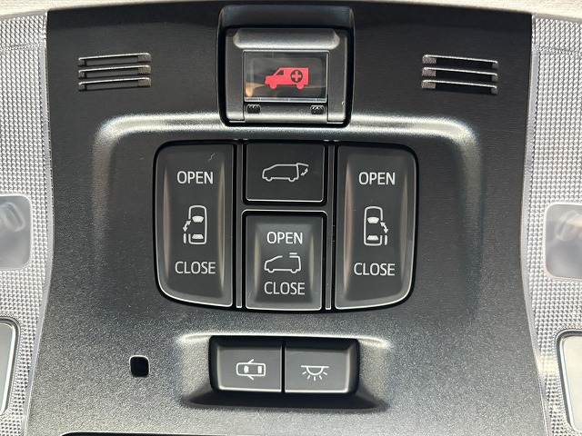 トヨタ ヴェルファイアの画像16