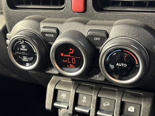 スズキ ジムニーの画像12