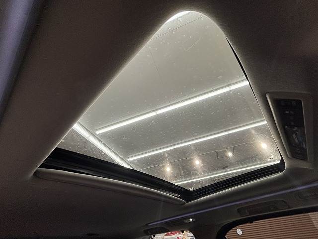 アルファードS“C パッケージ” 内装他