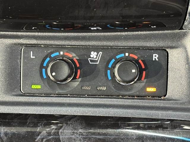 アルファードS“C パッケージ” 内装他