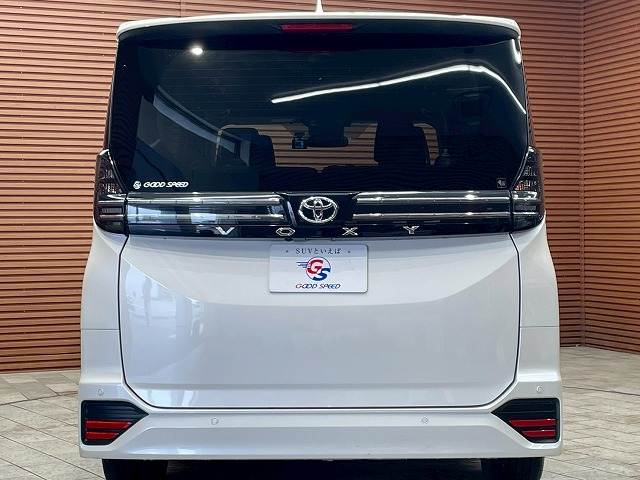 トヨタ ヴォクシーの画像19