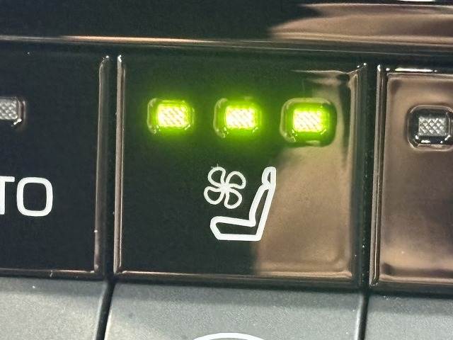 クラウンスポーツSPORT Z (HEV) 内装他