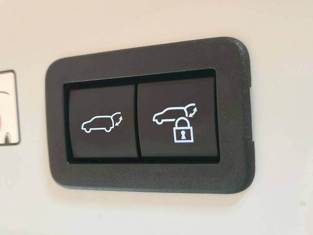 トヨタ プリウスの画像16