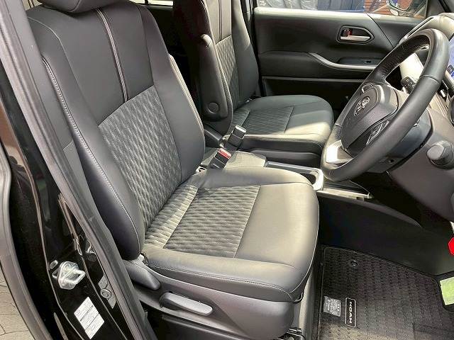 トヨタ ノアハイブリッドの画像7