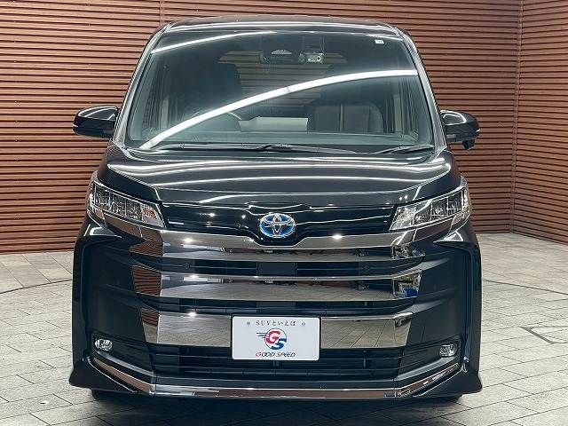 トヨタ ノアハイブリッドの画像17