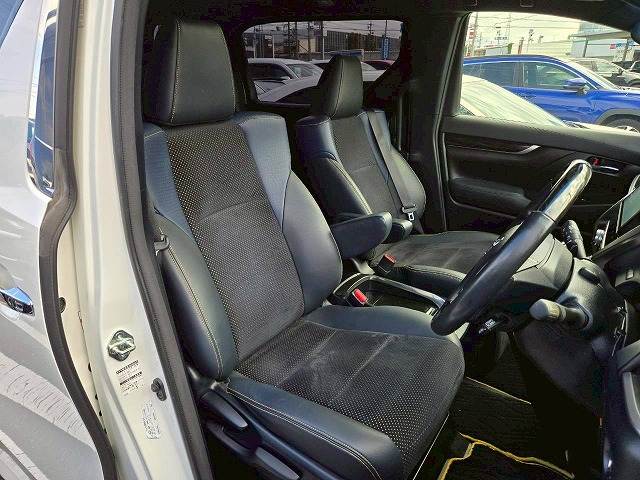 トヨタ ヴェルファイアの画像7