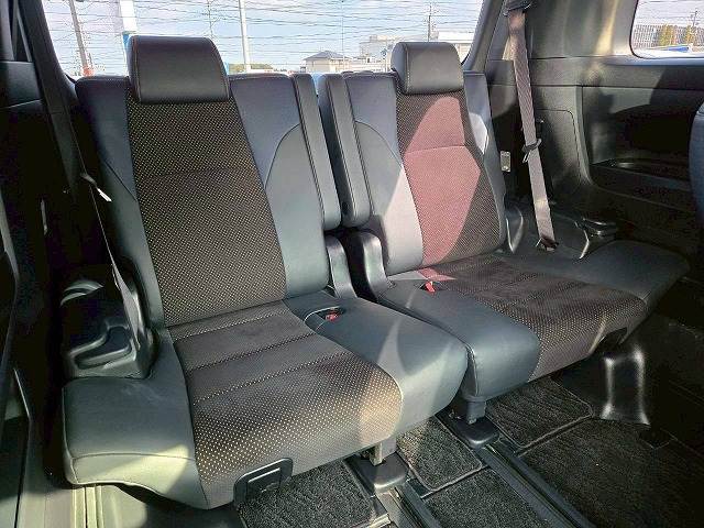 トヨタ ヴェルファイアの画像9