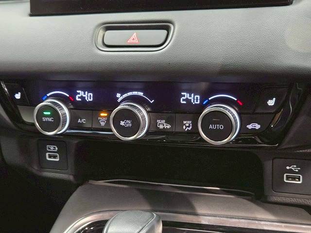 ホンダ ヴェゼルハイブリッドの画像12