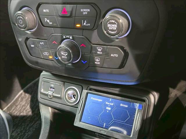 クライスラー&nbsp;JEEP Renegadeの画像12