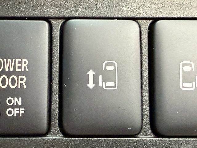 三菱&nbsp;デリカD5の画像5