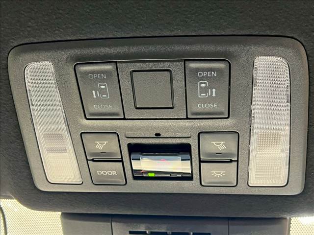 トヨタ&nbsp;ヴォクシーの画像5