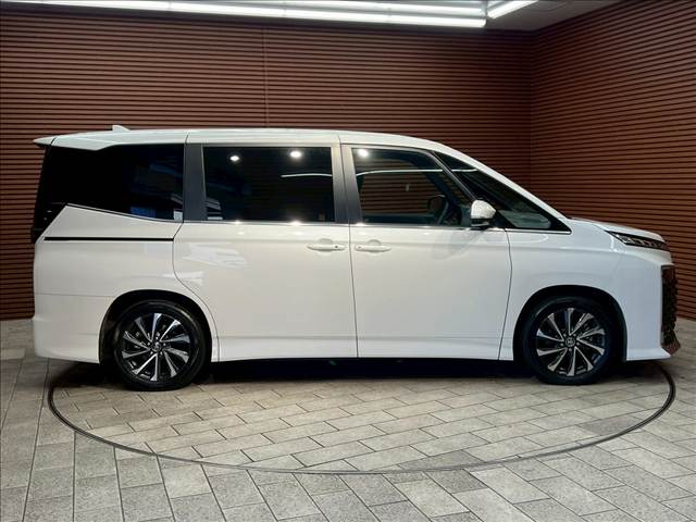 トヨタ&nbsp;ヴォクシーの画像18