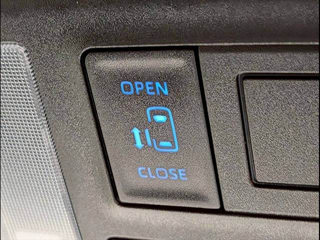 トヨタ&nbsp;ヴォクシーの画像5