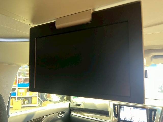 トヨタ&nbsp;アルファードの画像6