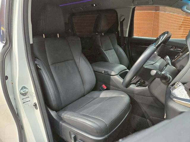 トヨタ&nbsp;アルファードの画像7